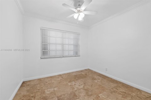 Снять в аренду виллу или дом в Холливуд, Флорида 4 спальни, 164.99м2, № 1992454 - фото 16