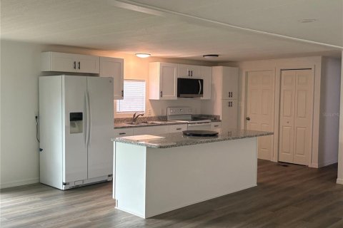 Снять в аренду квартиру в Лейкленд, Флорида 3 спальни, 124.86м2, № 2224322 - фото 17