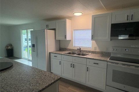 Снять в аренду квартиру в Лейкленд, Флорида 3 спальни, 124.86м2, № 2224322 - фото 12