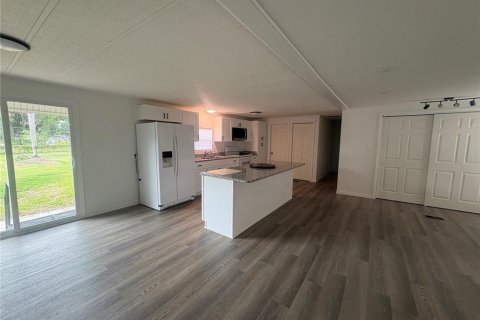 Снять в аренду квартиру в Лейкленд, Флорида 3 спальни, 124.86м2, № 2224322 - фото 9