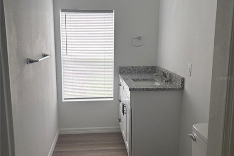 Снять в аренду квартиру в Лейкленд, Флорида 3 спальни, 124.86м2, № 2224322 - фото 22
