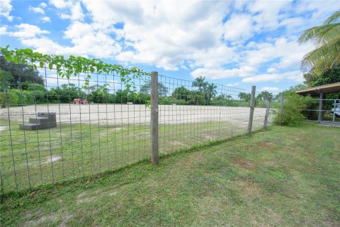 Casa en venta en Homestead, Florida, 3 dormitorios, 207.17 m2 № 1969806 - foto 18