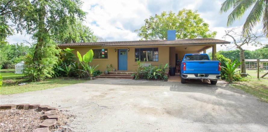 Casa en Homestead, Florida 3 dormitorios, 207.17 m2 № 1969806
