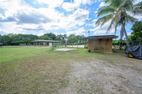 Casa en venta en Homestead, Florida, 3 dormitorios, 207.17 m2 № 1969806 - foto 17