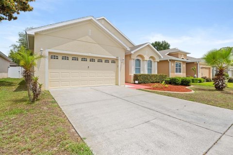 House in Spring Hill, Florida 4 bedrooms, 229.1 sq.m. № 2111961 - photo 4
