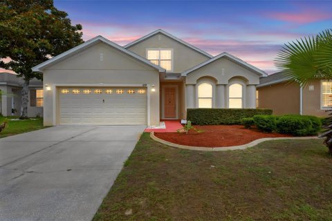 House in Spring Hill, Florida 4 bedrooms, 229.1 sq.m. № 2111961