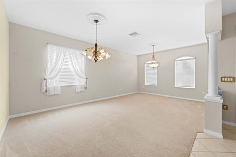 House in Spring Hill, Florida 4 bedrooms, 229.1 sq.m. № 2111961 - photo 7