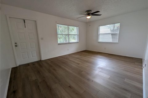 Villa ou maison à louer à Saint Petersburg, Floride: 3 chambres, 98.76 m2 № 1917933 - photo 3