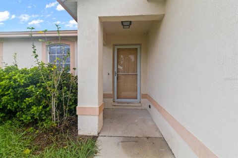 Casa en alquiler en Kissimmee, Florida, 4 dormitorios, 170.29 m2 № 1915455 - foto 5