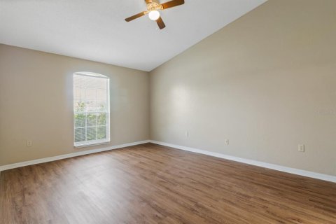 Casa en alquiler en Kissimmee, Florida, 4 dormitorios, 170.29 m2 № 1915455 - foto 6