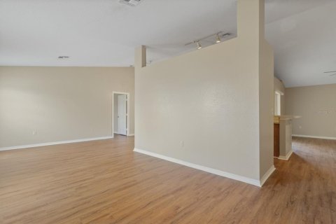 Casa en alquiler en Kissimmee, Florida, 4 dormitorios, 170.29 m2 № 1915455 - foto 26