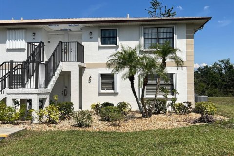 Condo in Punta Gorda, Florida, 2 bedrooms  № 1649465 - photo 2
