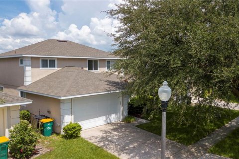 House in Kissimmee, Florida 5 bedrooms, 241.92 sq.m. № 1873510 - photo 2