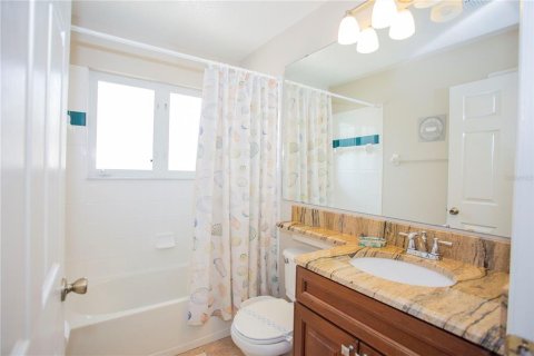 House in Kissimmee, Florida 5 bedrooms, 241.92 sq.m. № 1873510 - photo 27