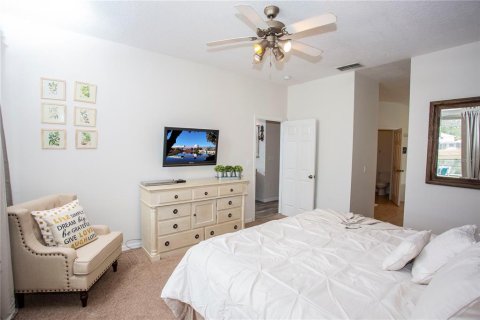 House in Kissimmee, Florida 5 bedrooms, 241.92 sq.m. № 1873510 - photo 15
