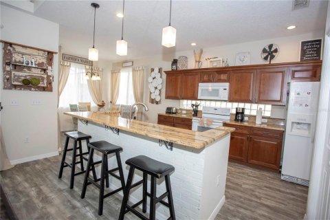House in Kissimmee, Florida 5 bedrooms, 241.92 sq.m. № 1873510 - photo 10