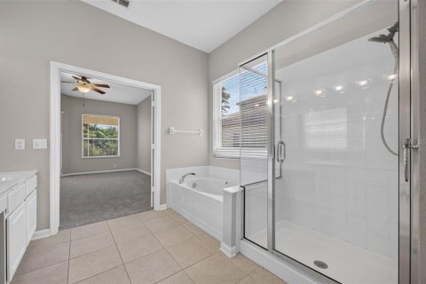Villa ou maison à vendre à Kissimmee, Floride: 4 chambres, 310.39 m2 № 2400900 - photo 27