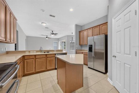 Villa ou maison à vendre à Kissimmee, Floride: 4 chambres, 310.39 m2 № 2400900 - photo 20