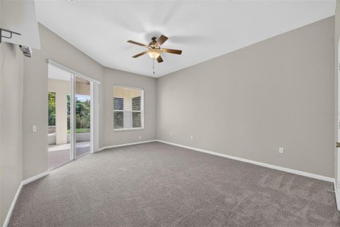 Villa ou maison à vendre à Kissimmee, Floride: 4 chambres, 310.39 m2 № 2400900 - photo 23
