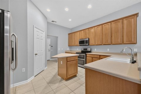 Villa ou maison à vendre à Kissimmee, Floride: 4 chambres, 310.39 m2 № 2400900 - photo 19