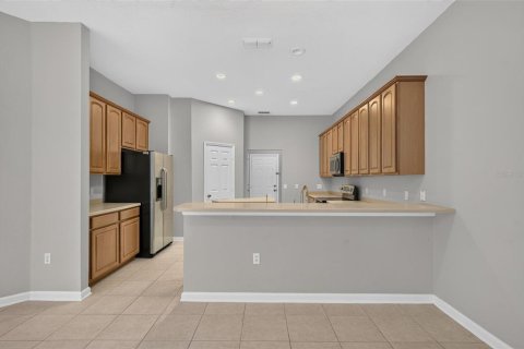 Villa ou maison à vendre à Kissimmee, Floride: 4 chambres, 310.39 m2 № 2400900 - photo 17
