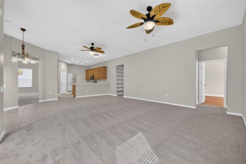 Villa ou maison à vendre à Kissimmee, Floride: 4 chambres, 310.39 m2 № 2400900 - photo 15