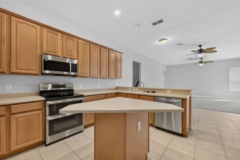 Villa ou maison à vendre à Kissimmee, Floride: 4 chambres, 310.39 m2 № 2400900 - photo 22