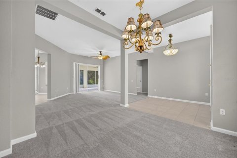 Villa ou maison à vendre à Kissimmee, Floride: 4 chambres, 310.39 m2 № 2400900 - photo 10