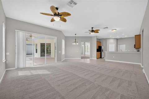 Villa ou maison à vendre à Kissimmee, Floride: 4 chambres, 310.39 m2 № 2400900 - photo 16