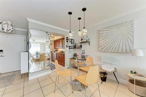 Condominio en venta en Sarasota, Florida, 1 dormitorio, 71.16 m2 № 1723920 - foto 8