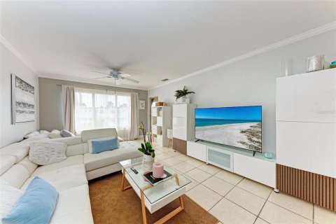Condominio en venta en Sarasota, Florida, 1 dormitorio, 71.16 m2 № 1723920 - foto 4