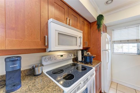 Condominio en venta en Sarasota, Florida, 1 dormitorio, 71.16 m2 № 1723920 - foto 12