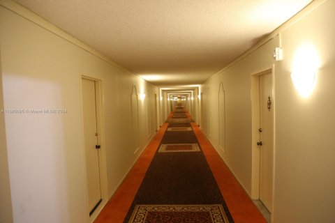 Купить кондоминиум в Майами, Флорида 3 спальни, 178.84м2, № 1933562 - фото 29