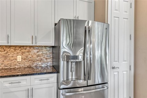 Townhouse in Winter Springs, Florida 3 bedrooms, 173.36 sq.m. № 1848167 - photo 20