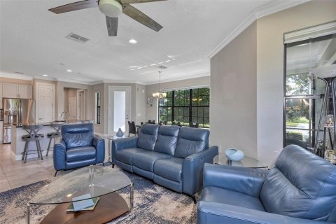 Townhouse in Winter Springs, Florida 3 bedrooms, 173.36 sq.m. № 1848167 - photo 14