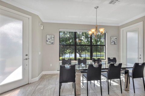 Townhouse in Winter Springs, Florida 3 bedrooms, 173.36 sq.m. № 1848167 - photo 3