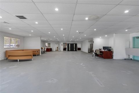 Propiedad comercial en venta en Tampa, Florida, 348.76 m2 № 1722553 - foto 18