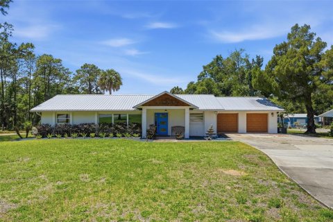 House in Lady Lake, Florida 4 bedrooms, 204.76 sq.m. № 2132152