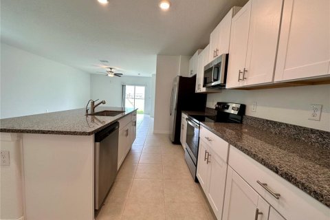 Villa ou maison à louer à San Antonio, Floride: 5 chambres, 221.94 m2 № 2107445 - photo 8