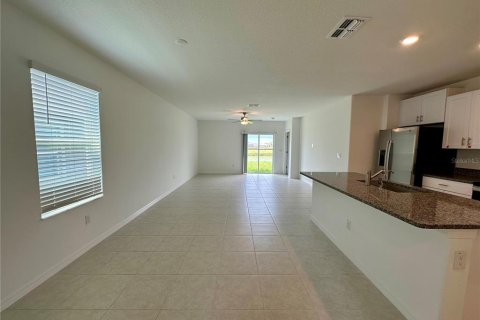 Villa ou maison à louer à San Antonio, Floride: 5 chambres, 221.94 m2 № 2107445 - photo 12
