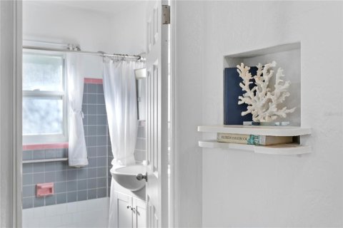 Villa ou maison à vendre à Gulfport, Floride: 4 chambres, 190.82 m2 № 1547815 - photo 16