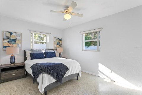 Villa ou maison à vendre à Gulfport, Floride: 4 chambres, 190.82 m2 № 1547815 - photo 14