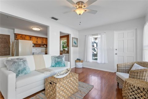 Villa ou maison à vendre à Gulfport, Floride: 4 chambres, 190.82 m2 № 1547815 - photo 20