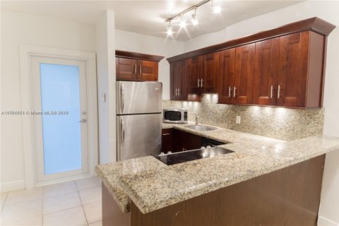 Copropriété à louer à Miami Beach, Floride: 1 chambre, 49.7 m2 № 1957188 - photo 4