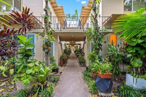 Copropriété à louer à Miami Beach, Floride: 1 chambre, 49.7 m2 № 1957188 - photo 10