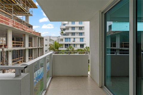 Купить кондоминиум в Бей-Харбор-Айлендс, Флорида 3 спальни, 183.2м2, № 1973850 - фото 19