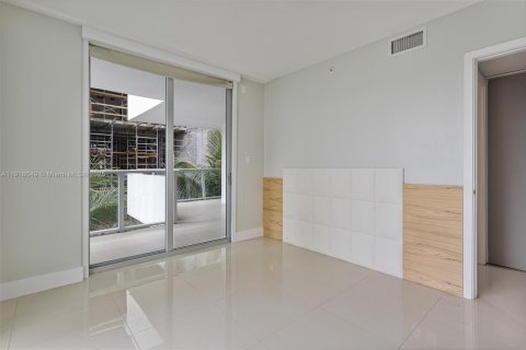 Купить кондоминиум в Бей-Харбор-Айлендс, Флорида 3 спальни, 183.2м2, № 1973850 - фото 13