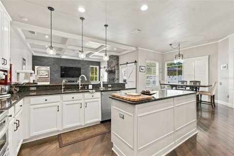 Villa ou maison à vendre à Wesley Chapel, Floride: 4 chambres, 286.14 m2 № 2418712 - photo 22