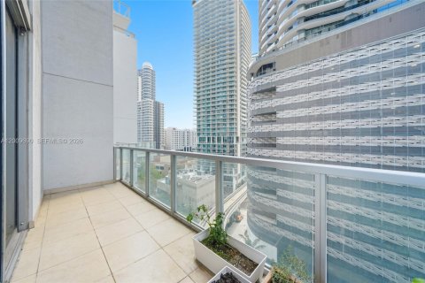 Condo in Miami, Florida, 1 bedroom  № 2076621 - photo 10