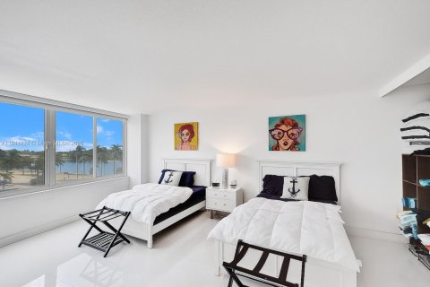 Copropriété à vendre à Miami Beach, Floride: 2 chambres, 144 m2 № 1852176 - photo 12